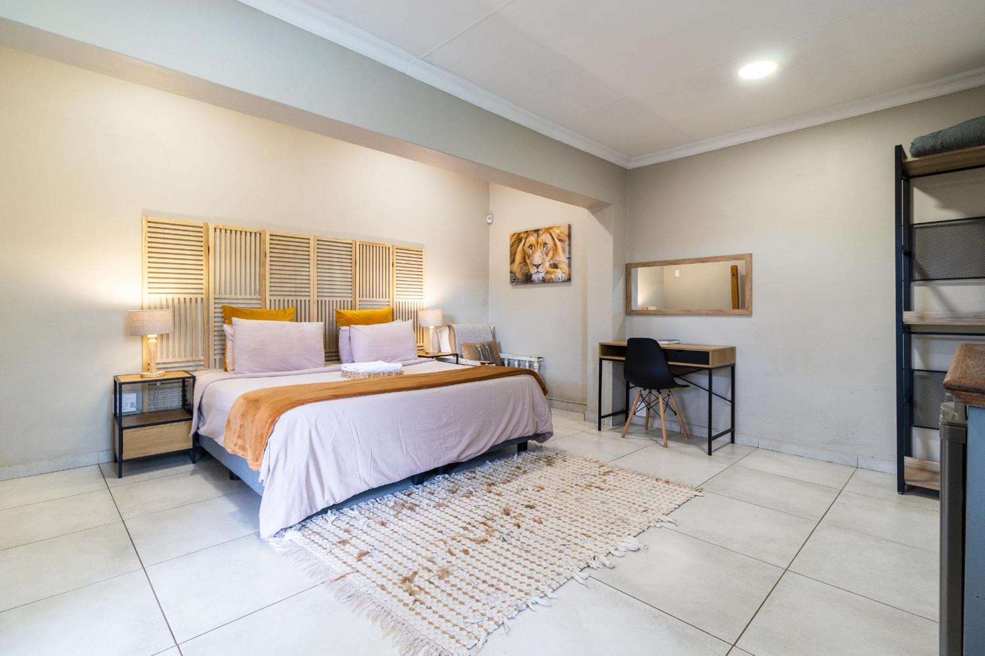 Bosveld In Die Stad 2 Guesthouse Албертън Екстериор снимка